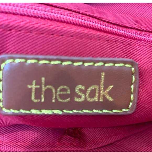 THE SAK CROCHETED RAINBOW HOBO SHOULDER BAG RED BOHEMIAN STRIPE. - Picture 7 of 7